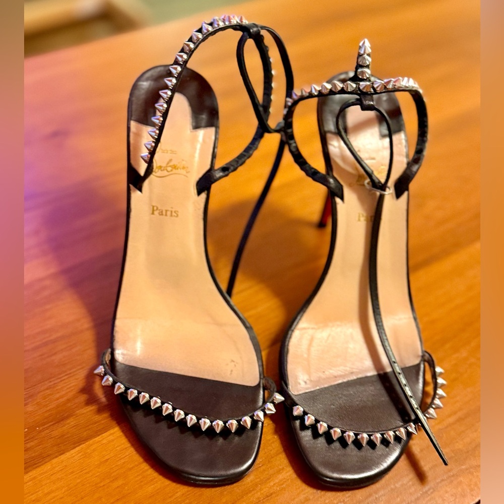 Christian Loubutin - So Me - Black
100mm Strappy sandals - 38 and spikes